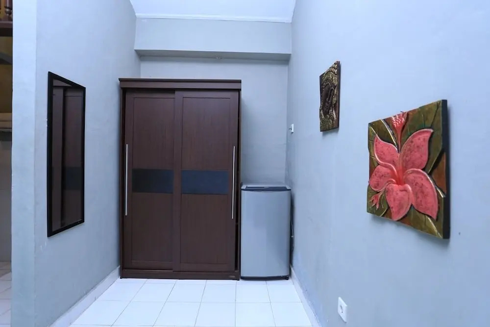 RedDoorz @ Dewi Sita Seminyak