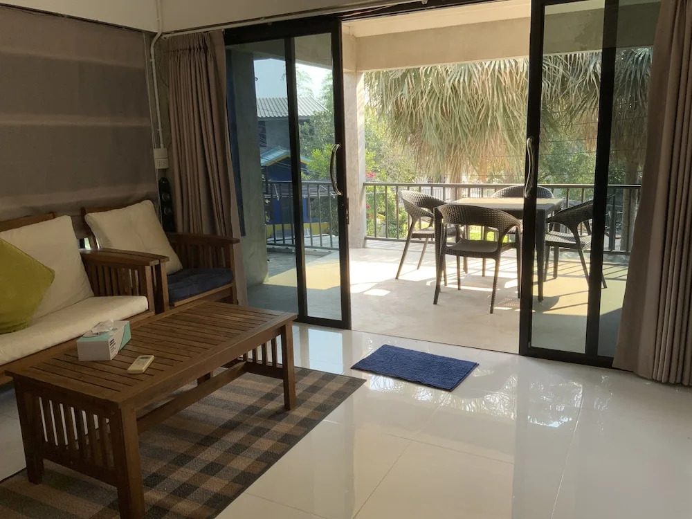 Morocco Blue cafe by Chilong River Farm Resort