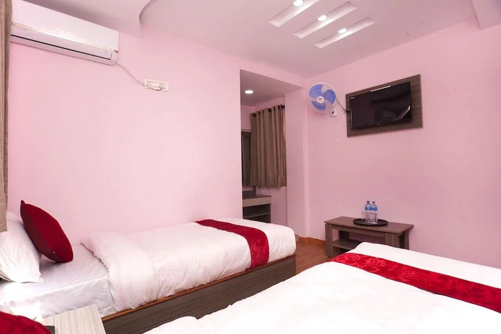 Oyo 370 Hotel Devdaha And Restaurant