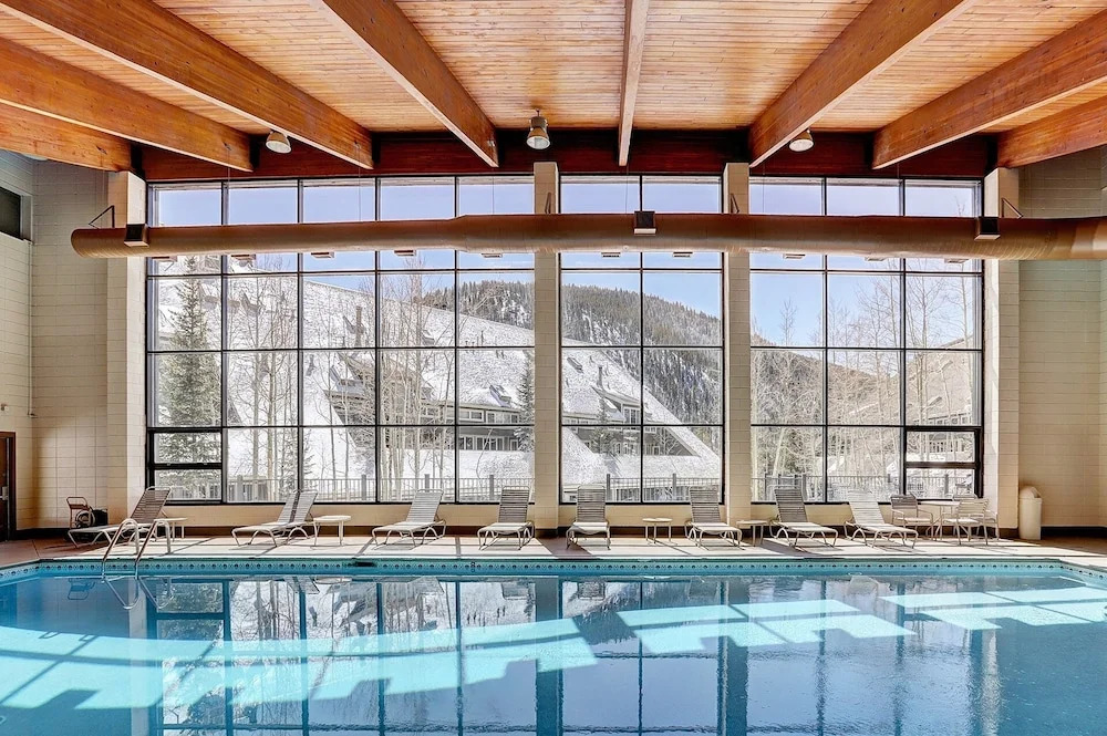 2062 The Pines 2 Bedroom Condo by RedAwning