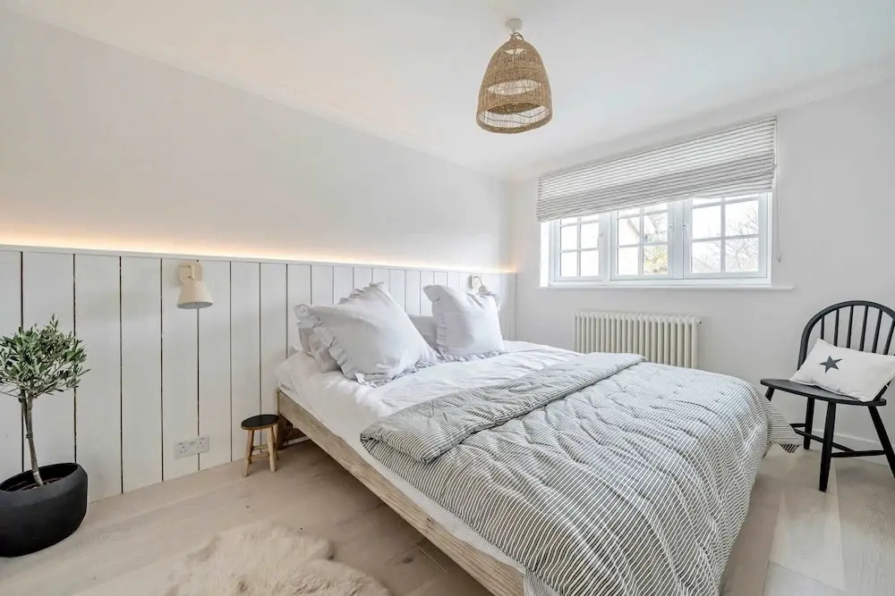 Chic Coastal Retreat - 5-min Stroll to Beach
