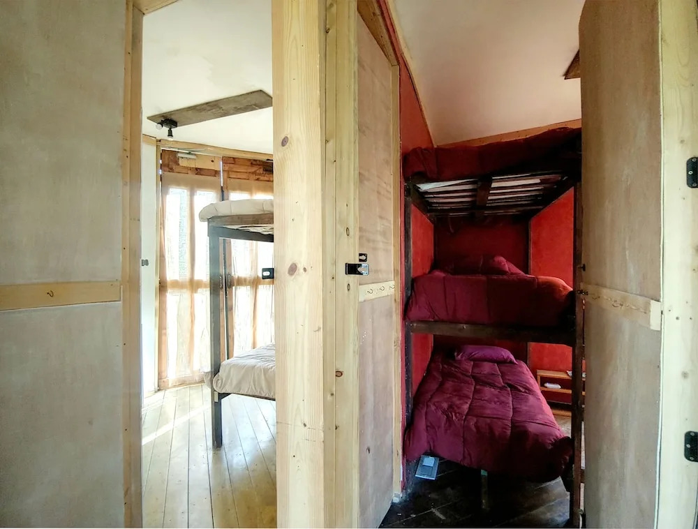 Lost River Hostel