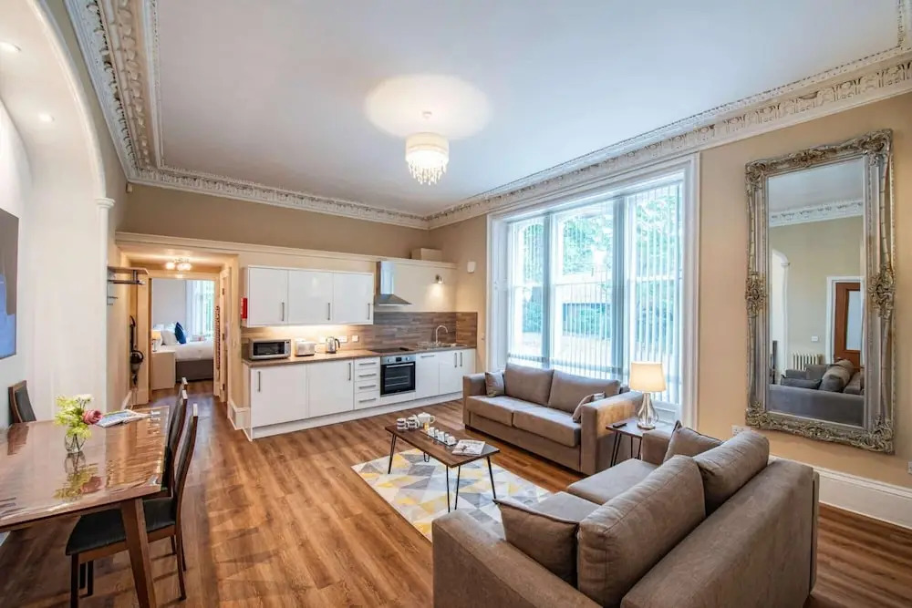 Rosedene Highland House - Emperor Apartment 1