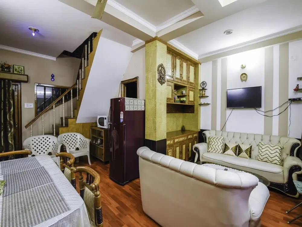 Oyo Home 22653 Fancy 3bhk