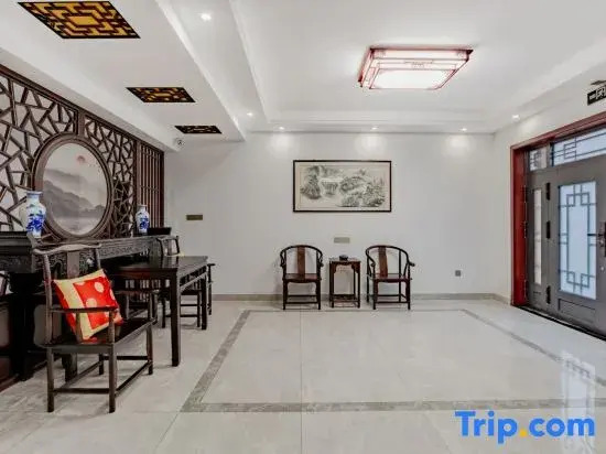 Jing Taoyuanju Homestay (Taohua Tan Scenic Area)