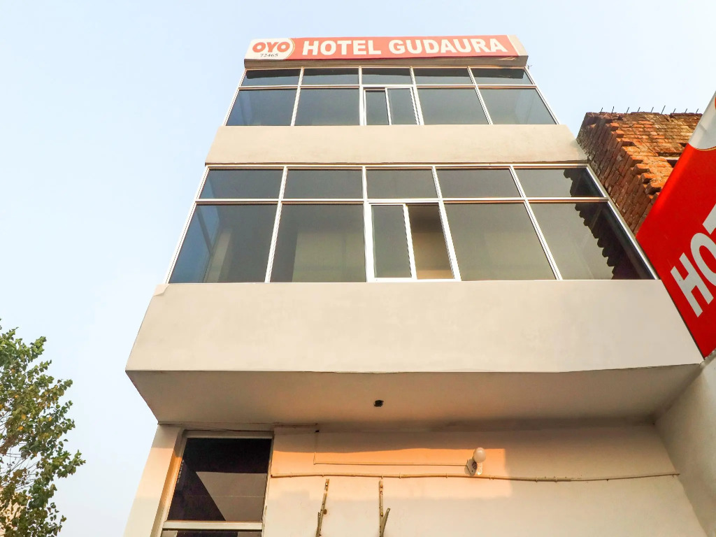 OYO 72465 Hotel Gudaura