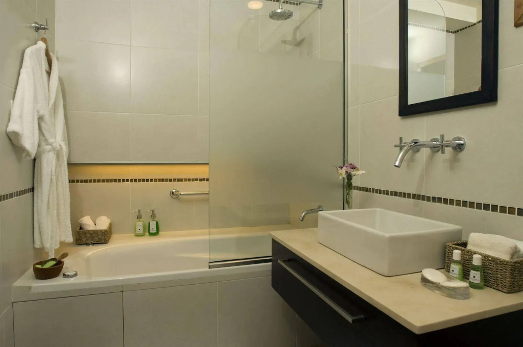 Las Bayas Home Suites