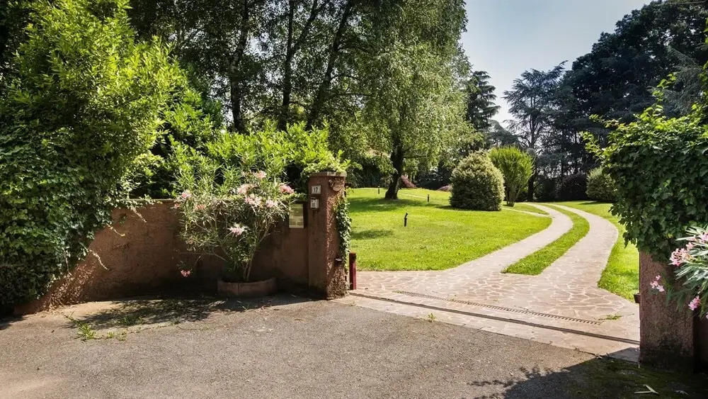 Villa Pina 8 2 in Sulbiate