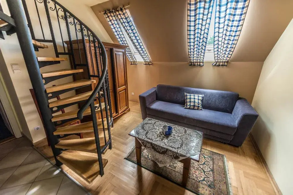 Pater Apartments