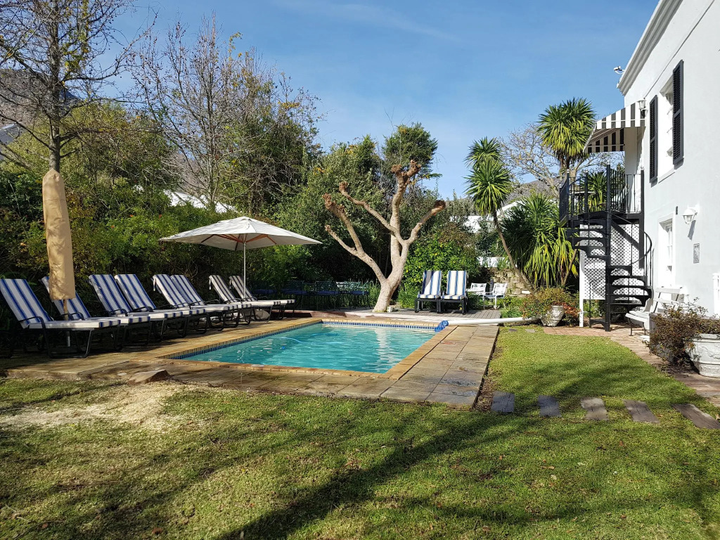 Maison Chablis Guest House