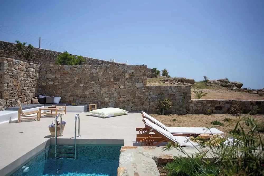 Only yours , Mykonos - Private pool & sea view suites near Scorpios