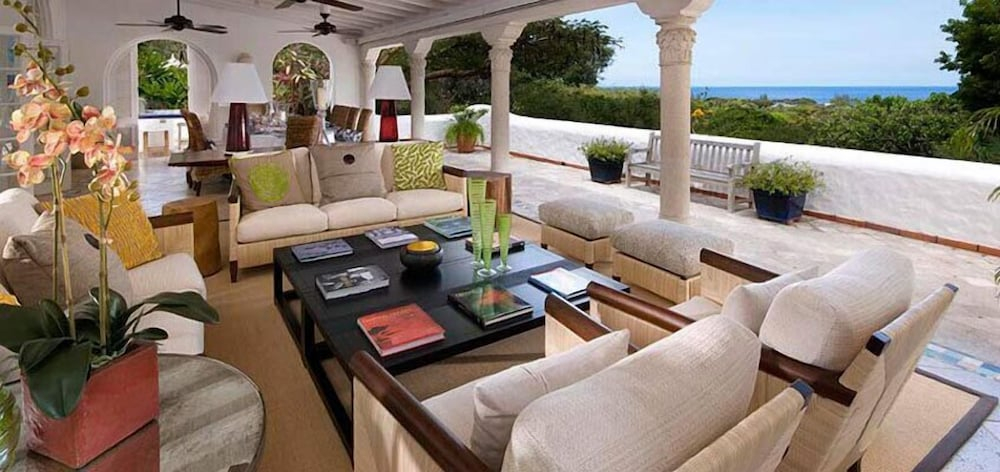 Villa Elsewhere