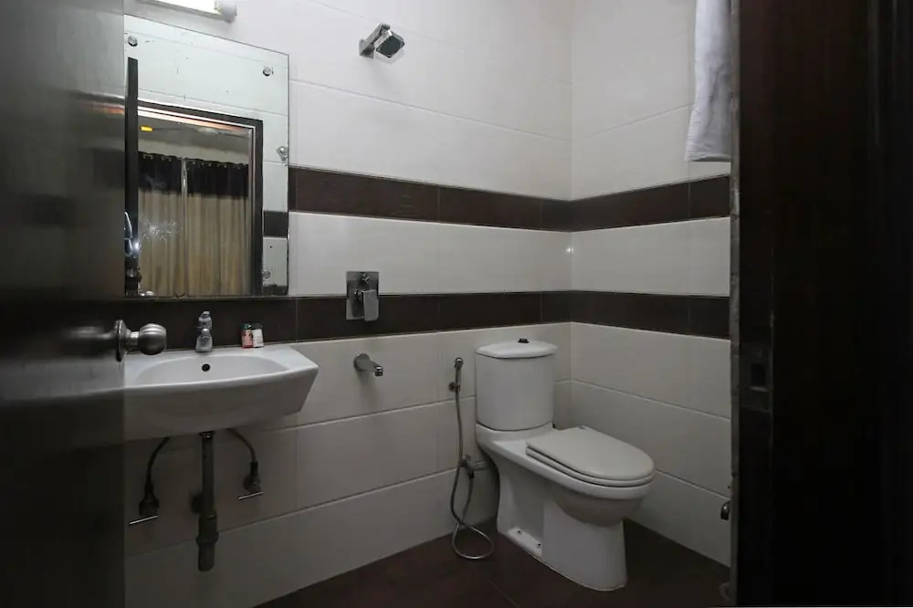 OYO 2659 Hotel Taj Prince