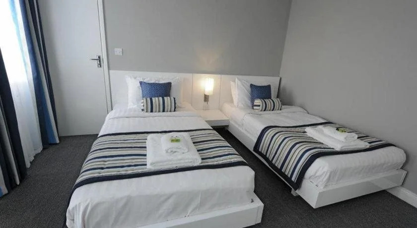 Riviera Hotel