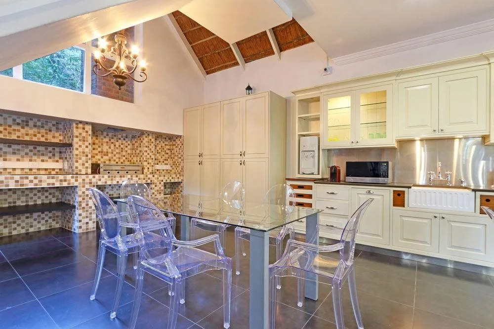 Alphens Edge Boutique Retreat