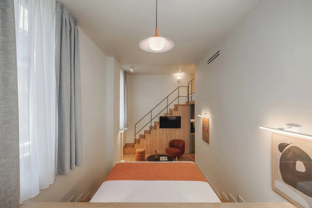 Leon by Zoia Living
