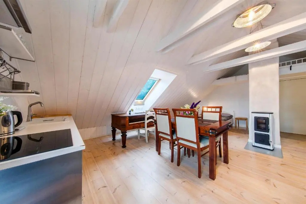 Apple 9 Apartment