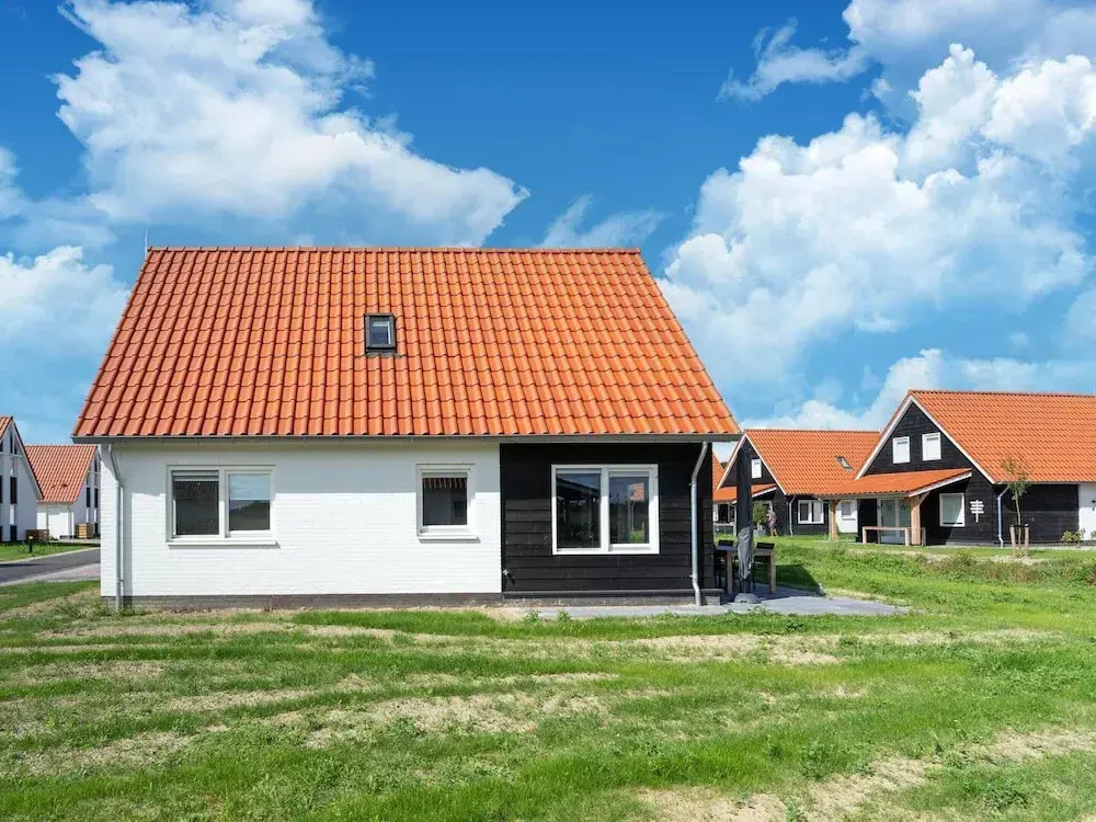 Luxe Stay With Sauna & Garden