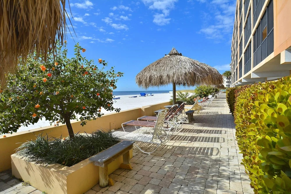 Villa Madeira #201