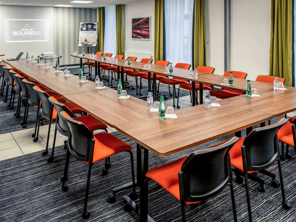 Hotel De Bourbon Grand Hotel Mercure Bourges