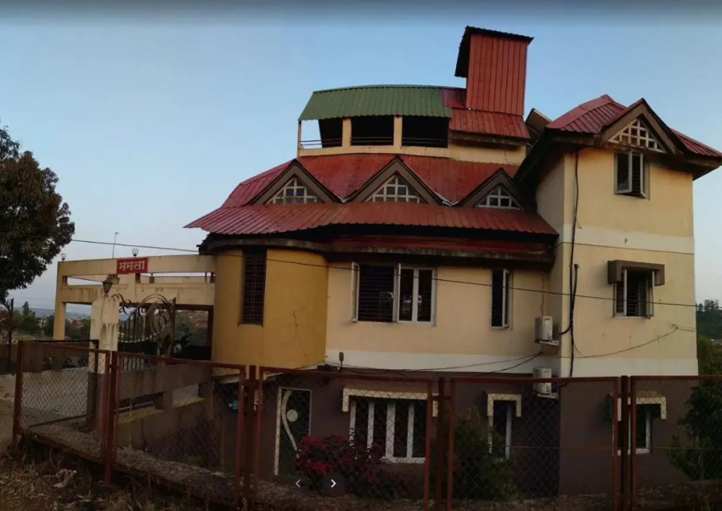Mamta Bungalow 7BHK
