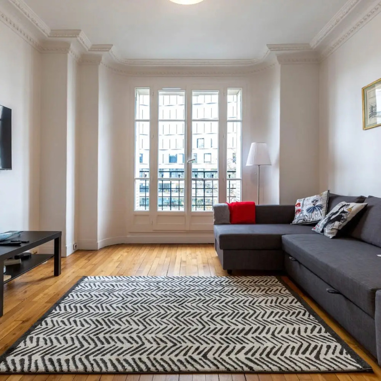 Zola Riverview Great 2 Bedroom in Paris