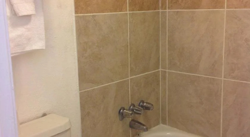 Houston Inn and Suites