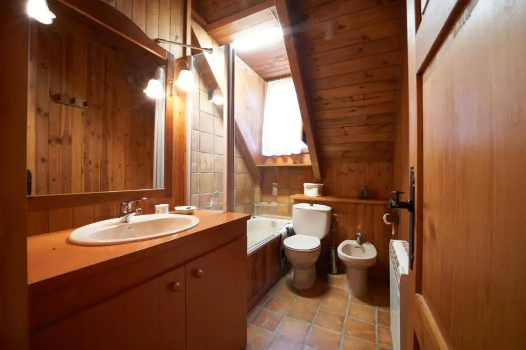 Apartment 3 bedrooms with ski locker and parking at Baqueira-Beret