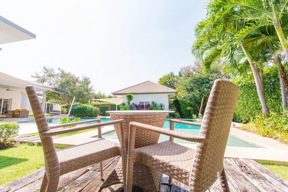 Luxury 5 Bedroom Pool Villa Amrahs