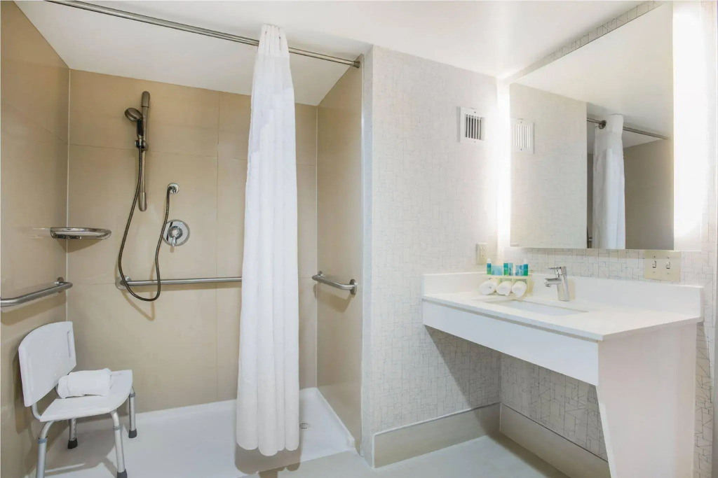 Country Inn & Suites by Radisson, Downtown Albany New York