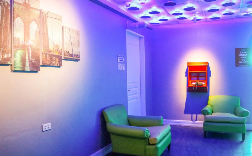 RedDoorz Plus at New Era Budget Hotel Near UCMed and Chong Hua Hospital Mandaue FORMER RedDoorz Plus New Era Budget Hotel Mandaue