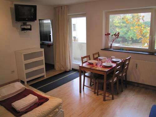 Ferien-Zimmer-Berlin Wilmersdorfer Straße