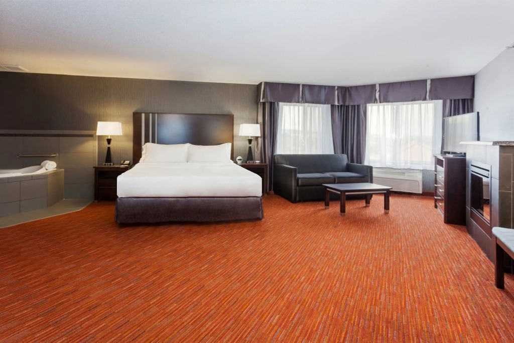 Holiday Inn Express & Suites Rapid City by IHG
