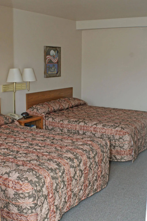 Iron Horse Inn