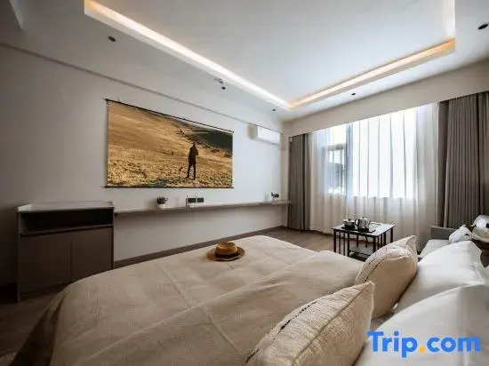 Youbai · Smart Luxury Vacation Homestay (Jianchuan Ancient Town)