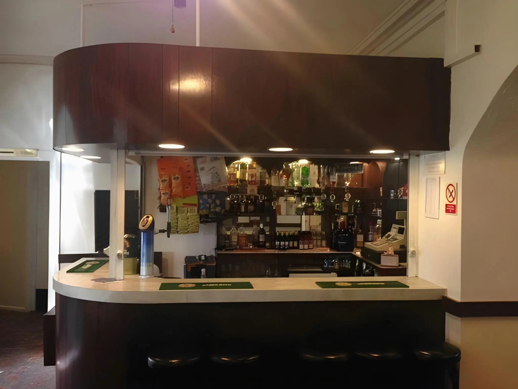 Elmhurst Hotel