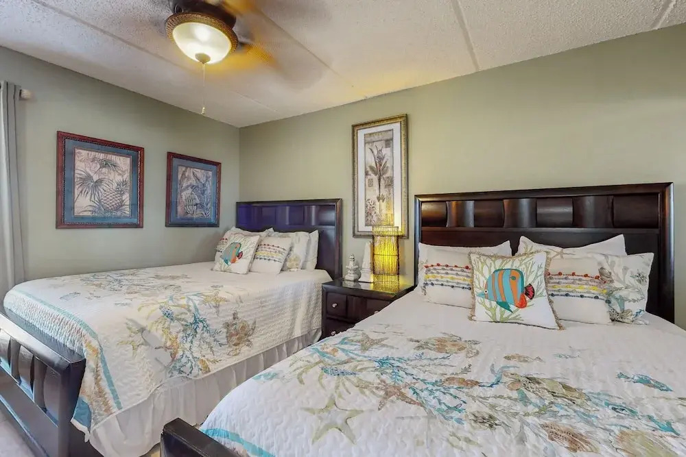 Resort 2BR Condo w/ Gulf-front Balcony & Hot Tub