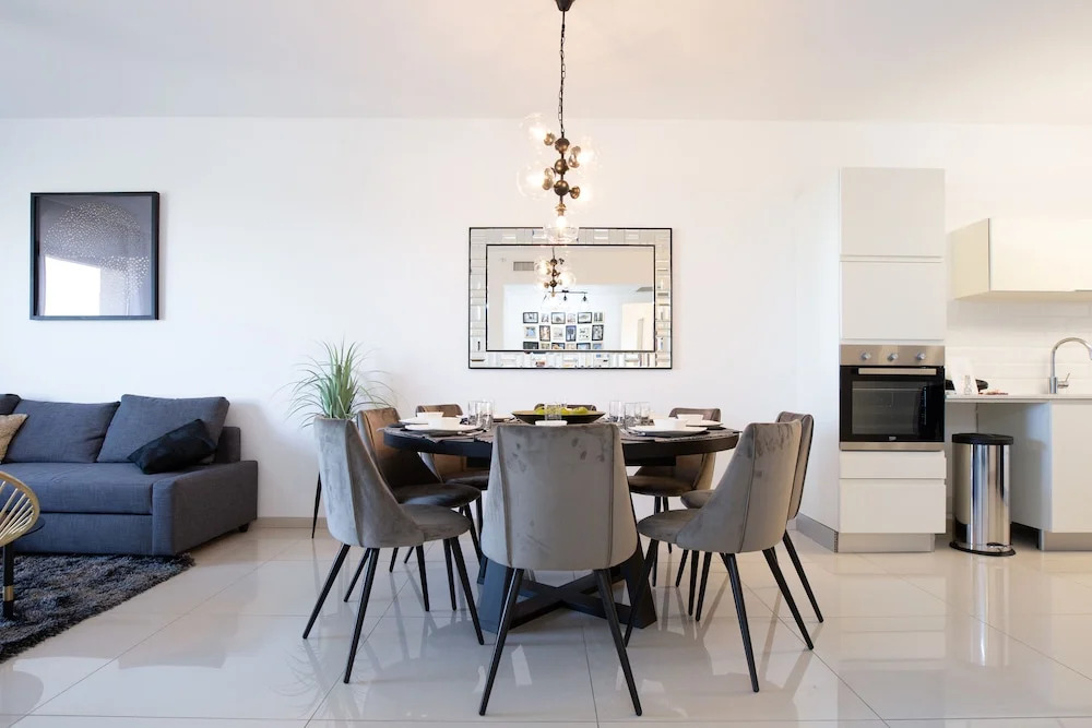 Harav Kuk Royal Suites - Alefimmoed