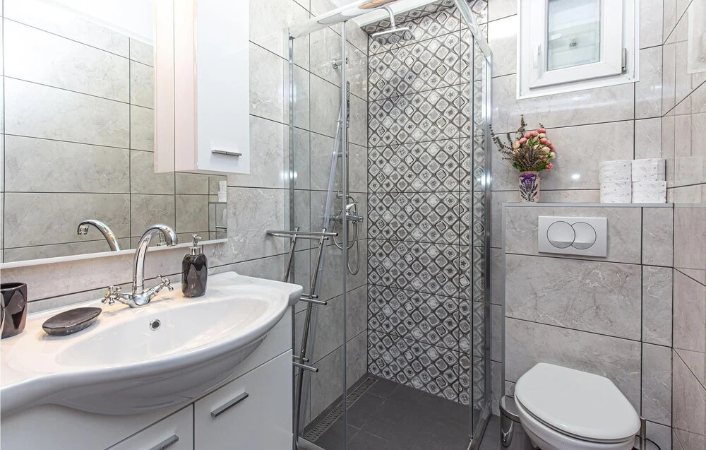 Awesome Home in Novi Vinodolski With Wifi and 2 Bedrooms