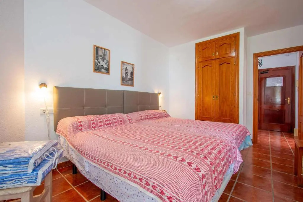 Apartamento en Edificio Torresol, 1ª linea de playa en Nerja