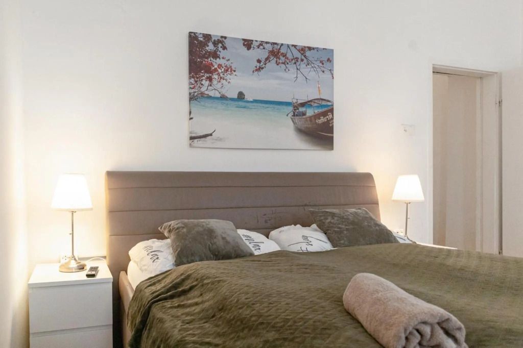Comfortable 2BR Apt Near Schloss Schönbrunn