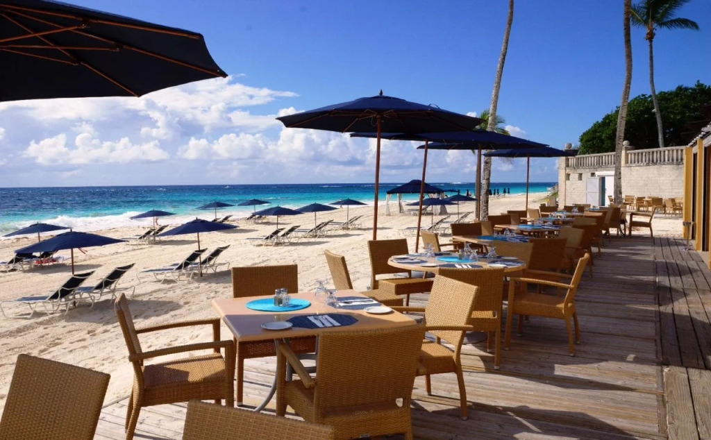 Elbow Beach