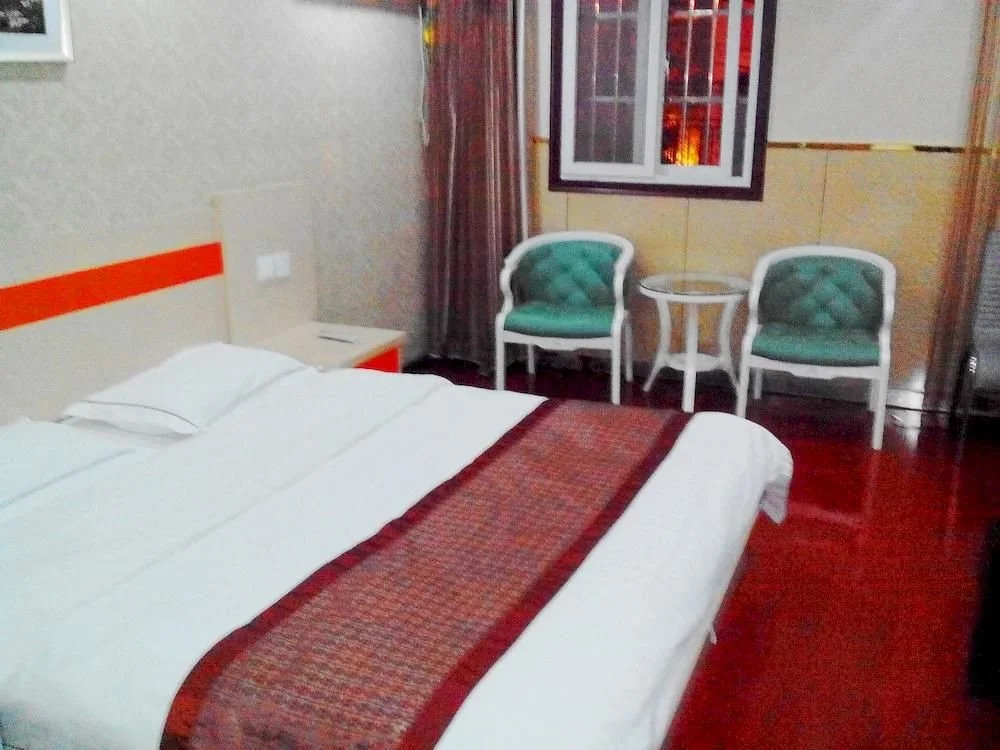 Le Ju Hotel