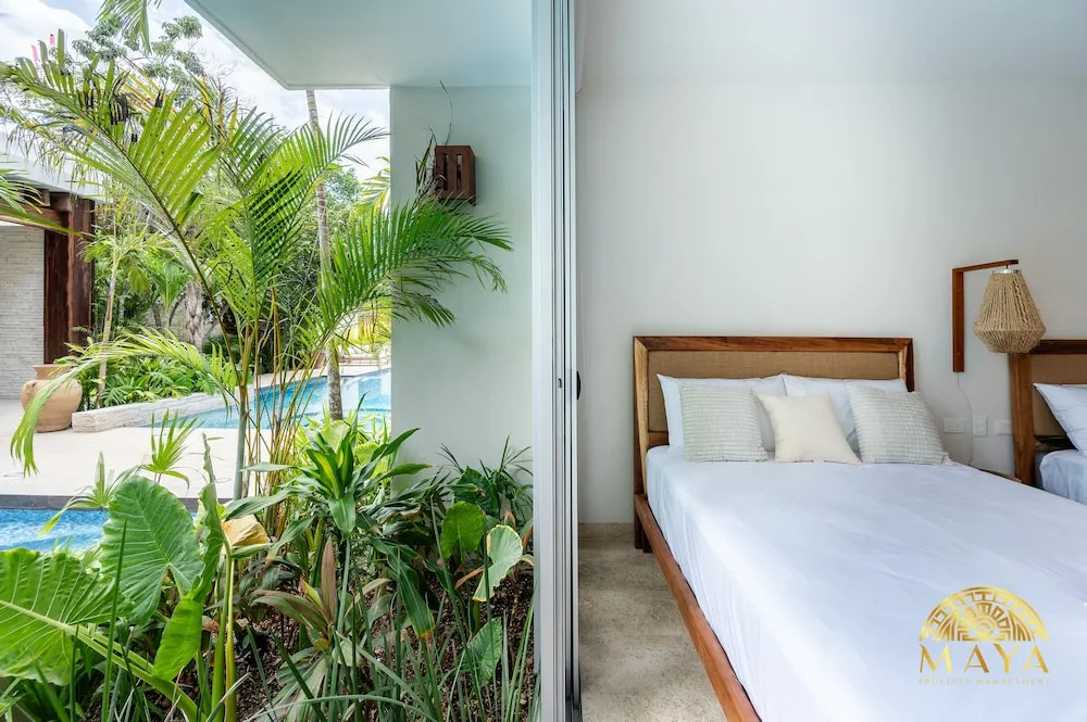NHOA 107A Lux 2BR Condo Pool access in Aldea Zama