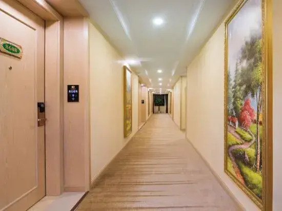 Vienna Sanhao Hotel Qingyang Jiuhuashan Railway Station