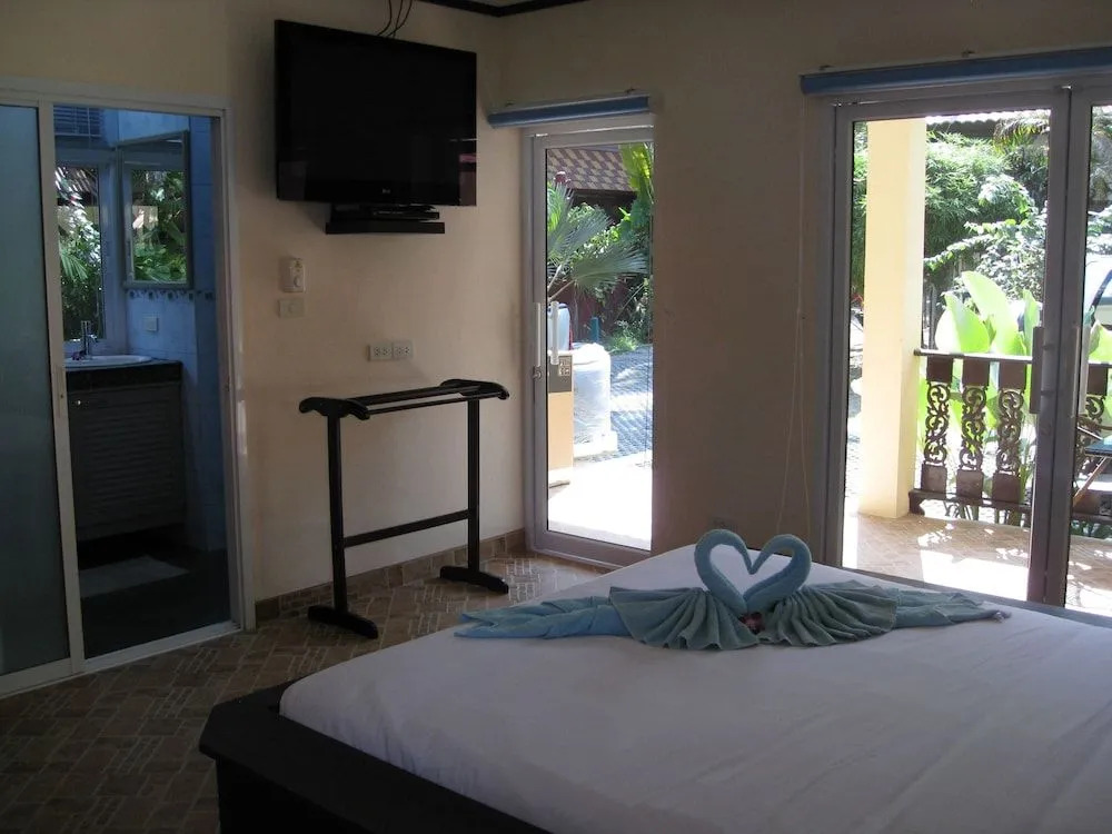 Coconut Laguna Villas