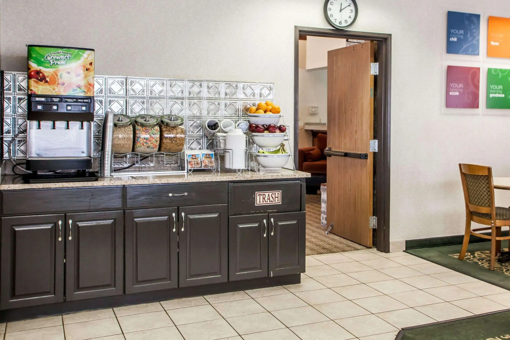 Comfort Suites Peoria I-74