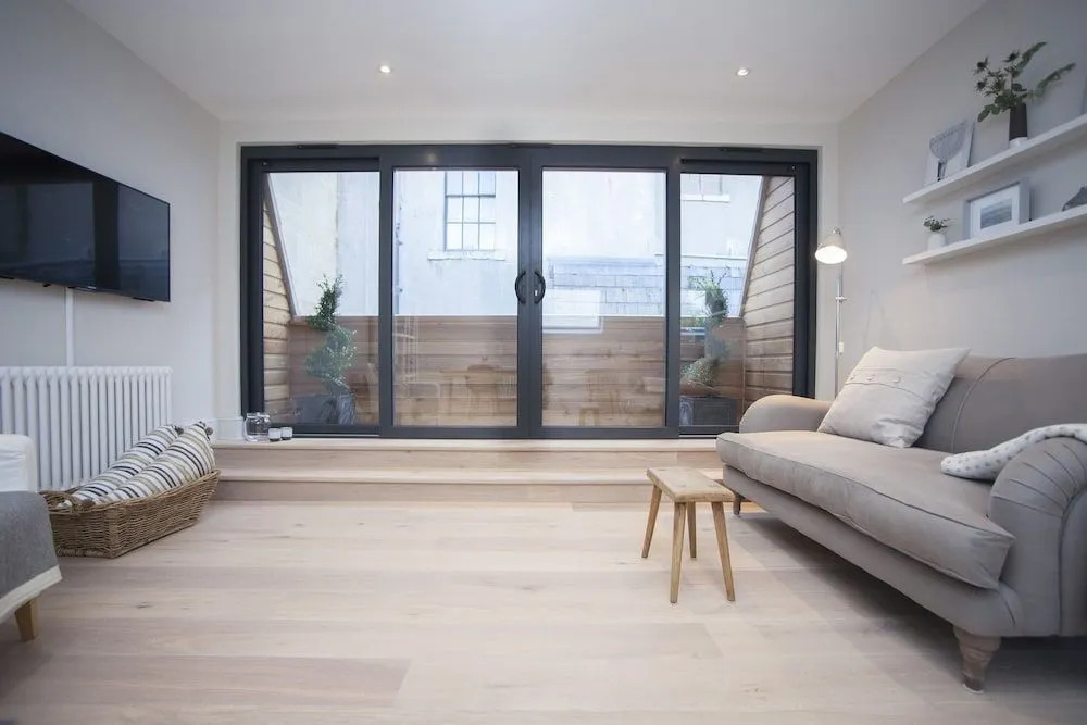 Stylish Wood Street Apartment