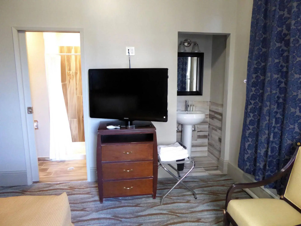 Rams Hotel