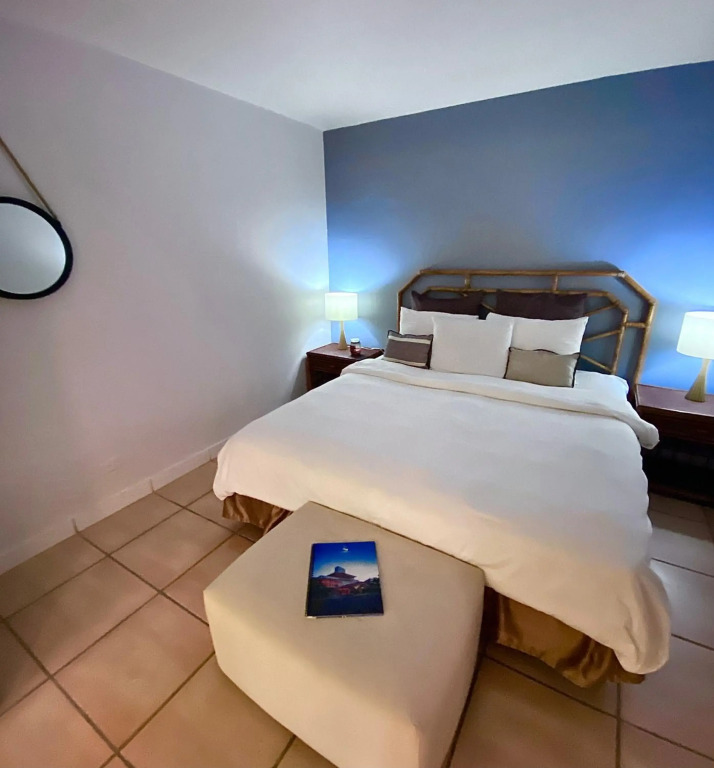 Beautiful Beach Stay, Golf view Suite at Coronado